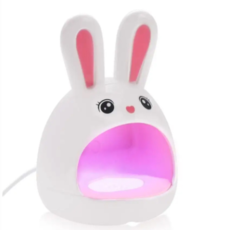 কীভাবে একটি নেইল ল্যাম্প বিশ্বব্যাপী পেশাদার ম্যানিকিউর মানকে প্রভাবিত করে?